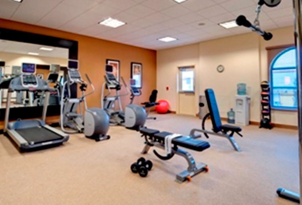 Hilton Garden Cruces 3*